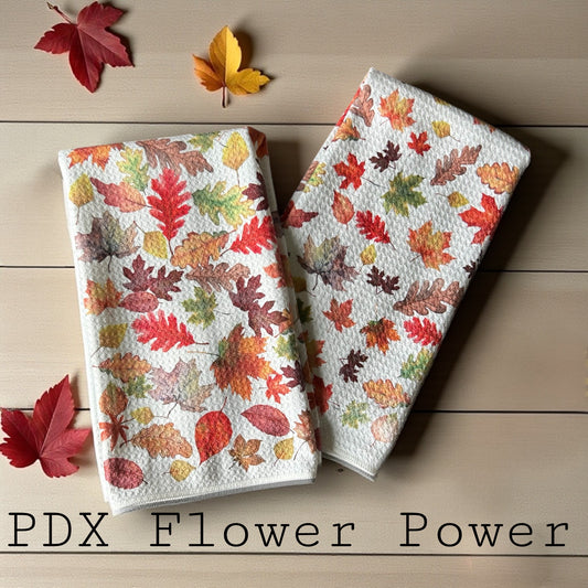 Fall gift set, towel and candle set, Festive fall dish towel set, pumpkin spice soy candle, scent tin