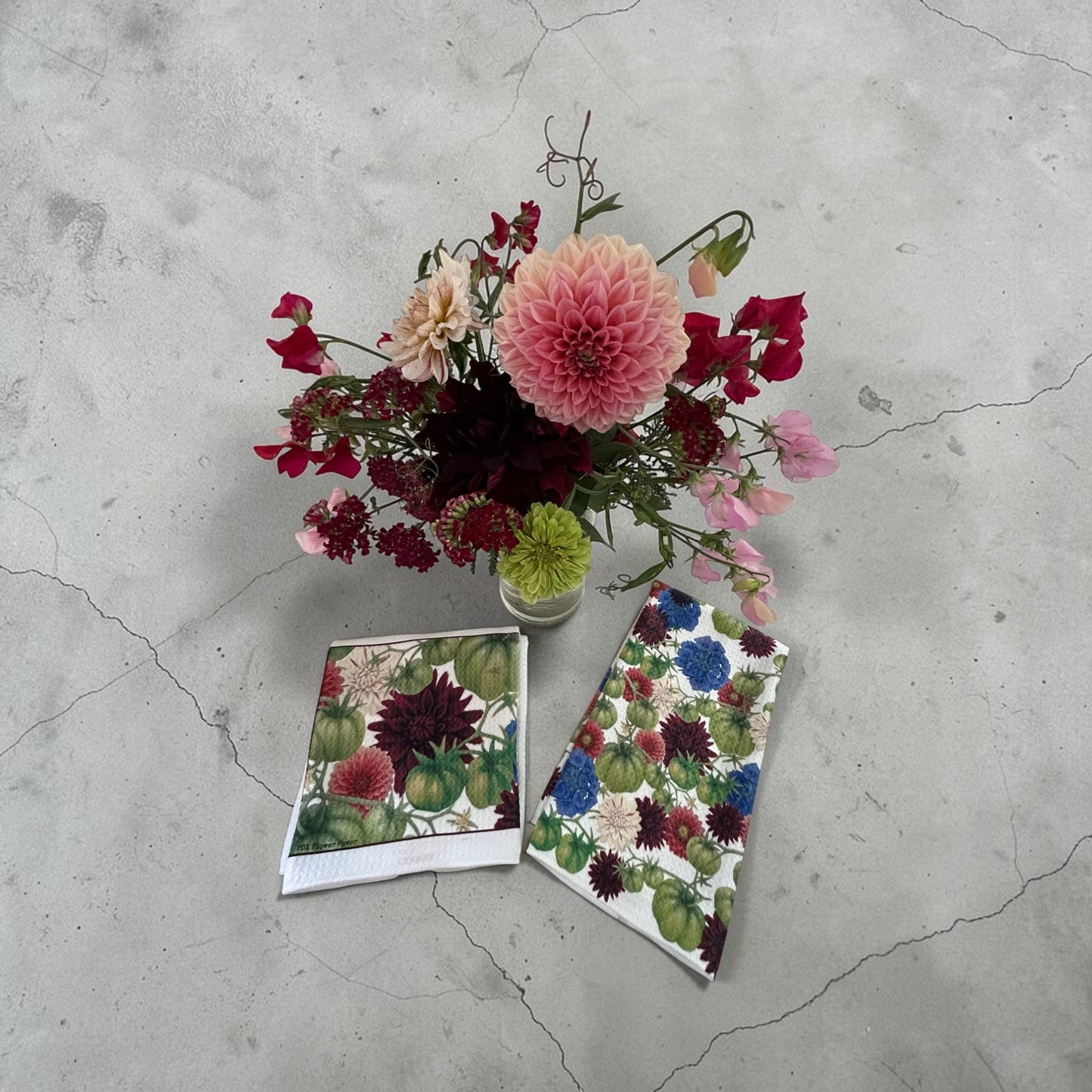 Green tomato Dahlia towel set, Kitchen & Garden Towels | PDX Flower Power