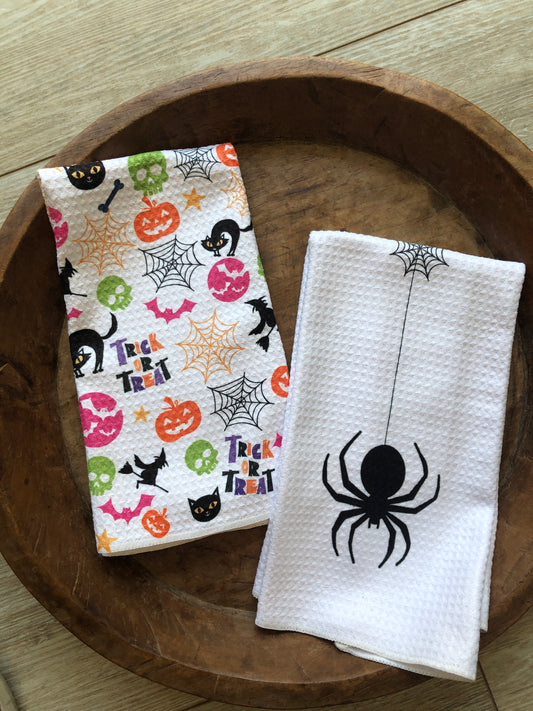 Trick or Treat / Spooky Spider Halloween Towel Set