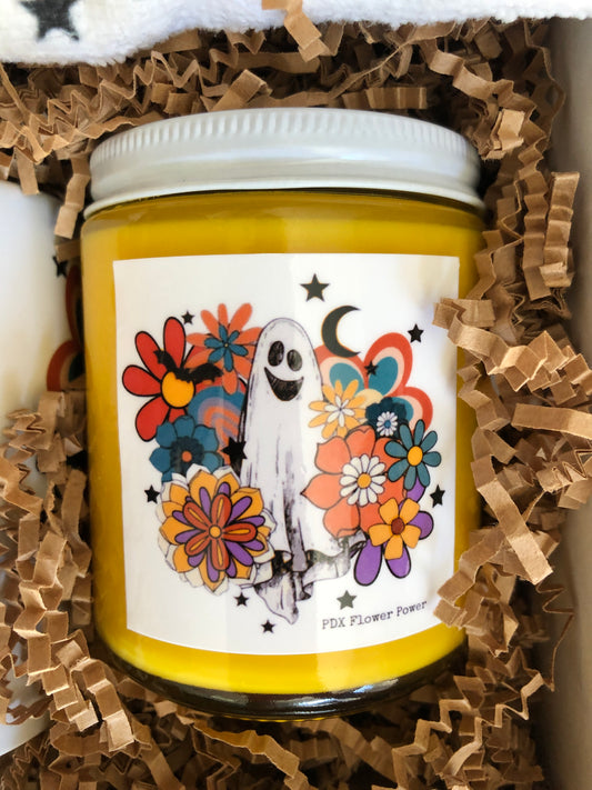 Floral ghost soy candle