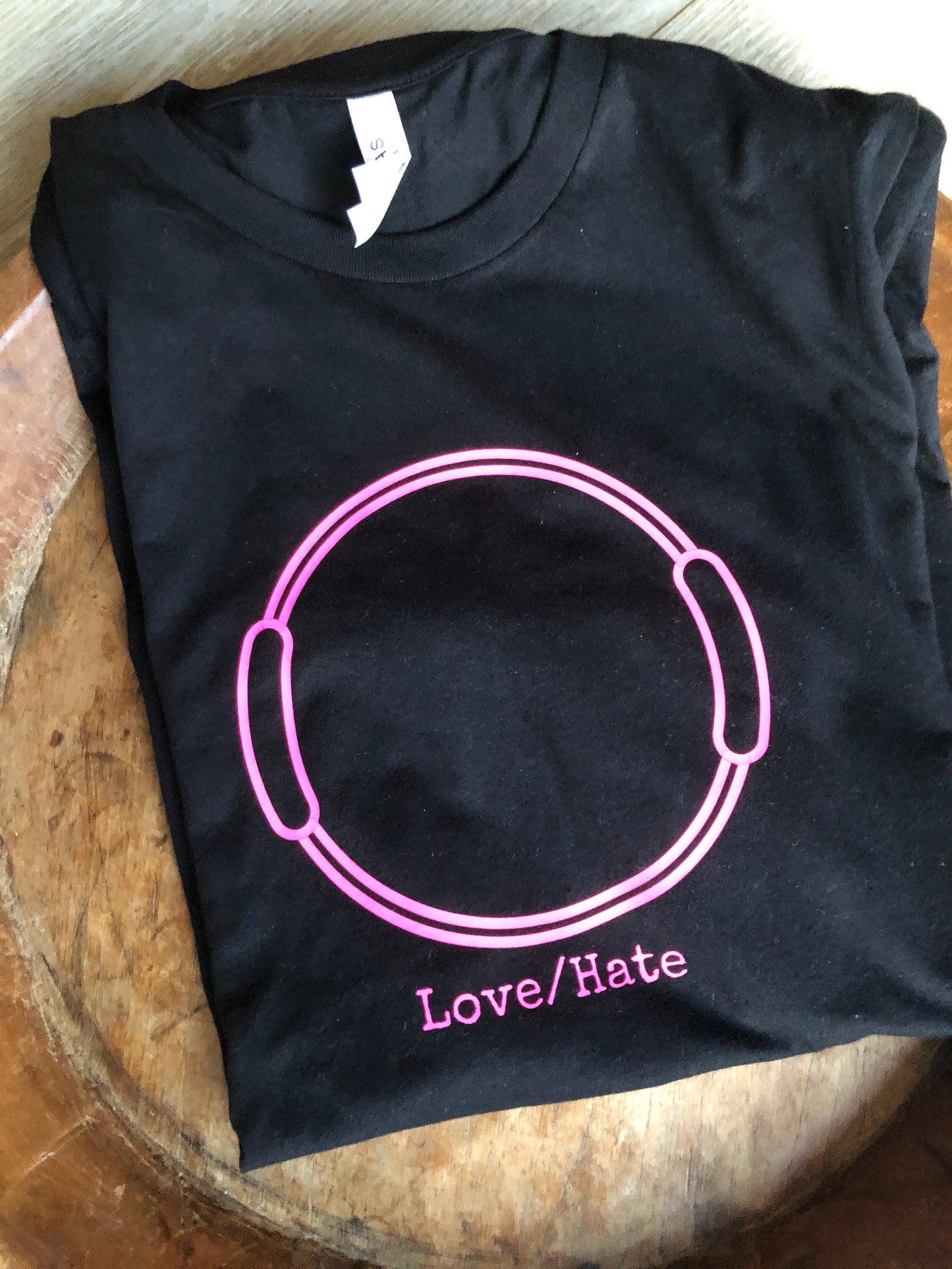 Pilates Ring Love/ Hate t-shirt