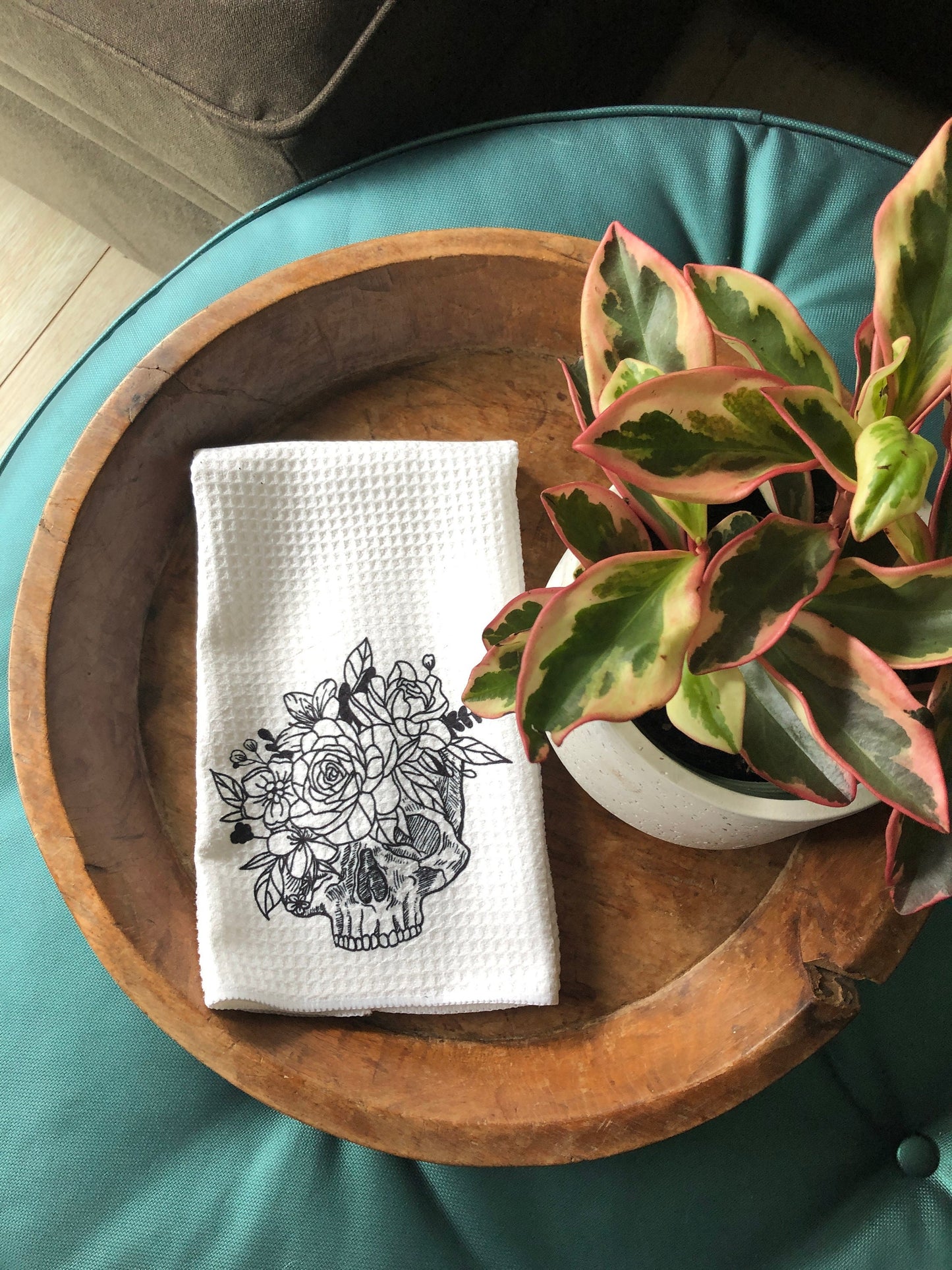 Floral Skull towel, Flower Power dish towel, Mama tried, skeleton love towel, skull and roses towel, Grateful Dead vibes, funky skull